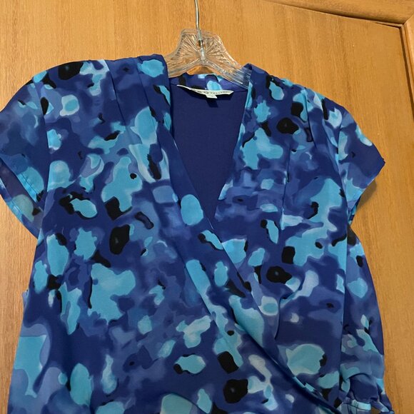 Cleo Petites Wrap Blue Dress with cap sleeve - Picture 3 of 8